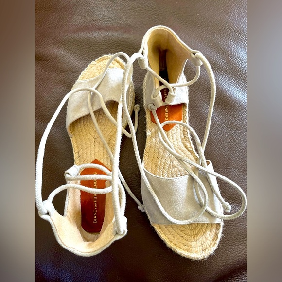 Diane von Furstenberg Espadrilles - Picture 1 of 3